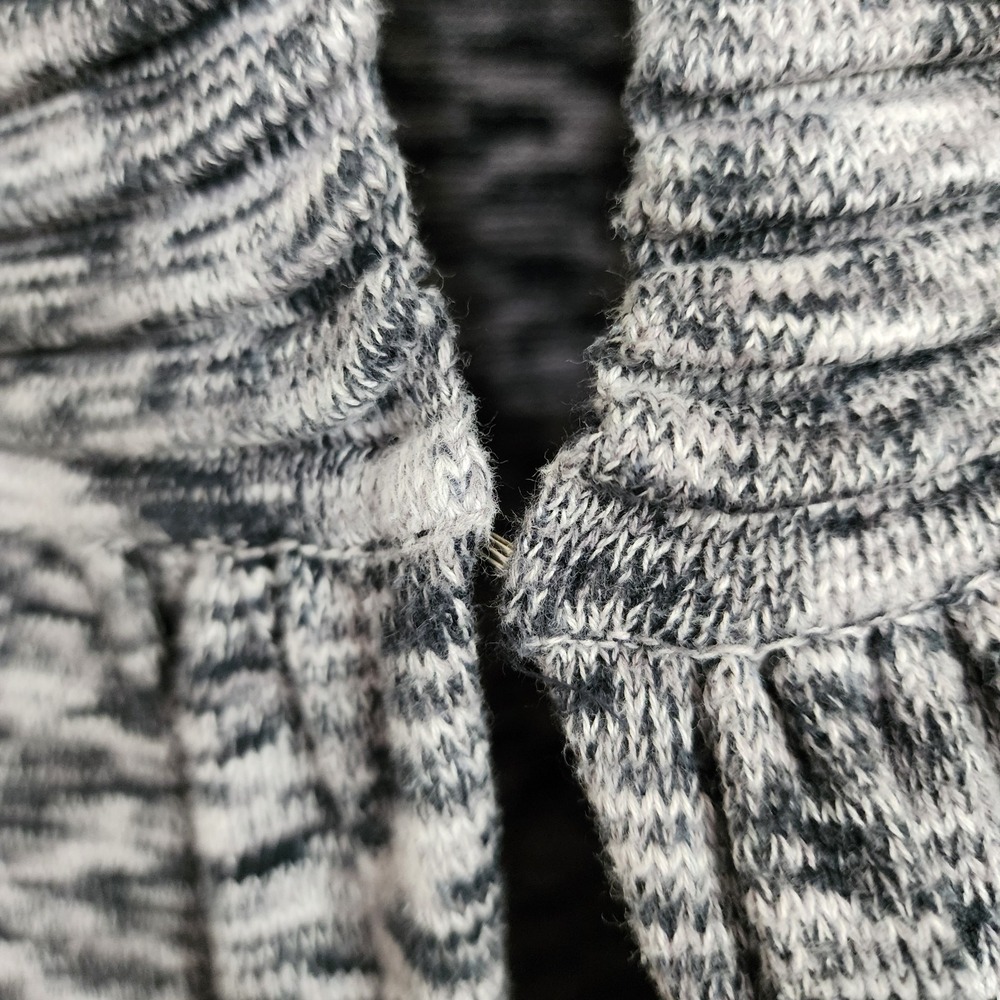 Apt 9 Knit Cardigan Hook Closure Size XL Black And White Long Sleeve - Picture 2 of 10